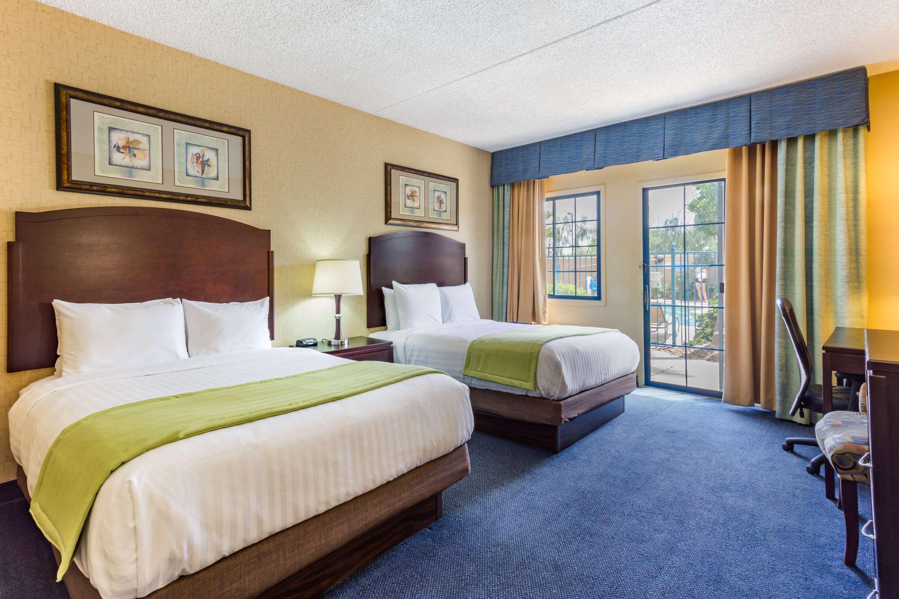 Days Inn & Suites By Wyndham Mesa Near Phoenix Екстер'єр фото