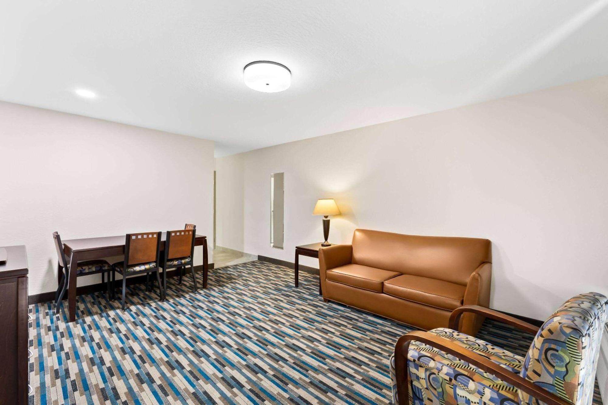 Days Inn & Suites By Wyndham Mesa Near Phoenix Екстер'єр фото