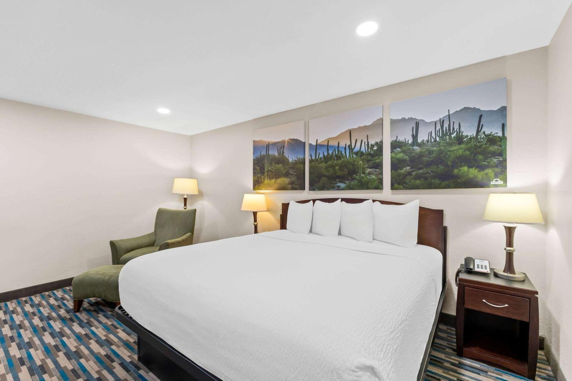 Days Inn & Suites By Wyndham Mesa Near Phoenix Екстер'єр фото