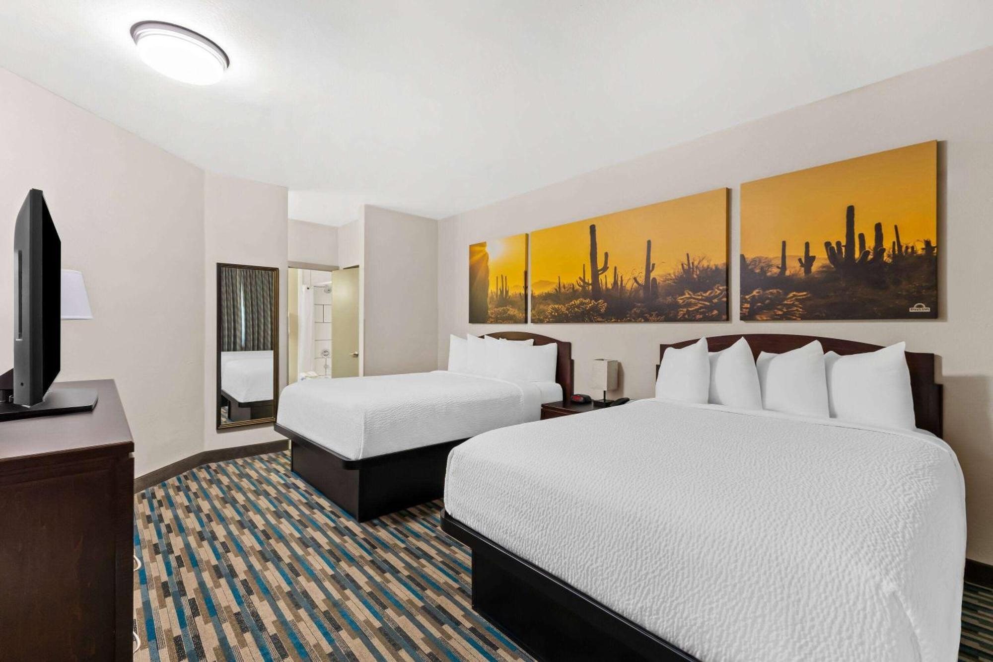 Days Inn & Suites By Wyndham Mesa Near Phoenix Екстер'єр фото