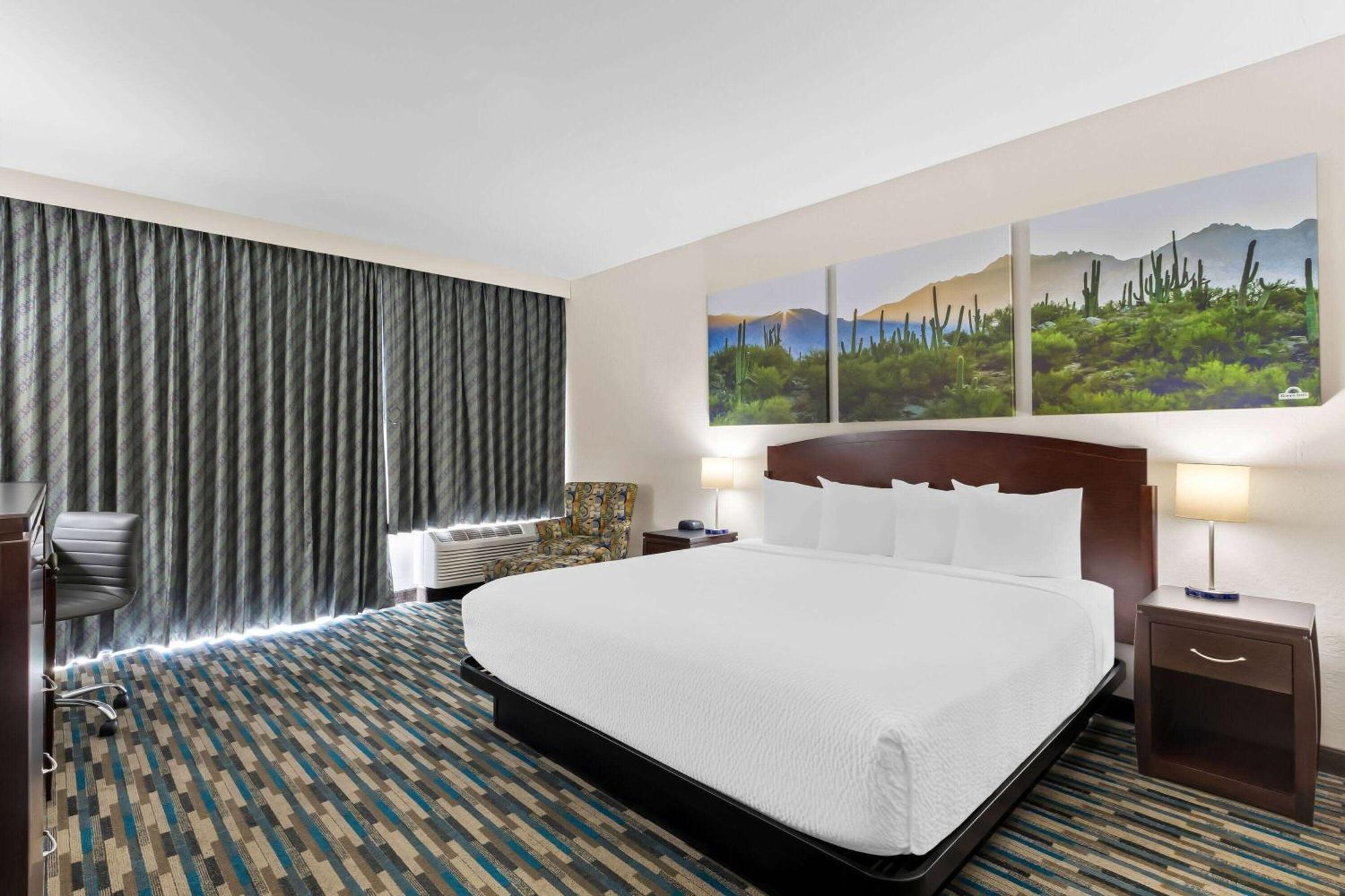 Days Inn & Suites By Wyndham Mesa Near Phoenix Екстер'єр фото