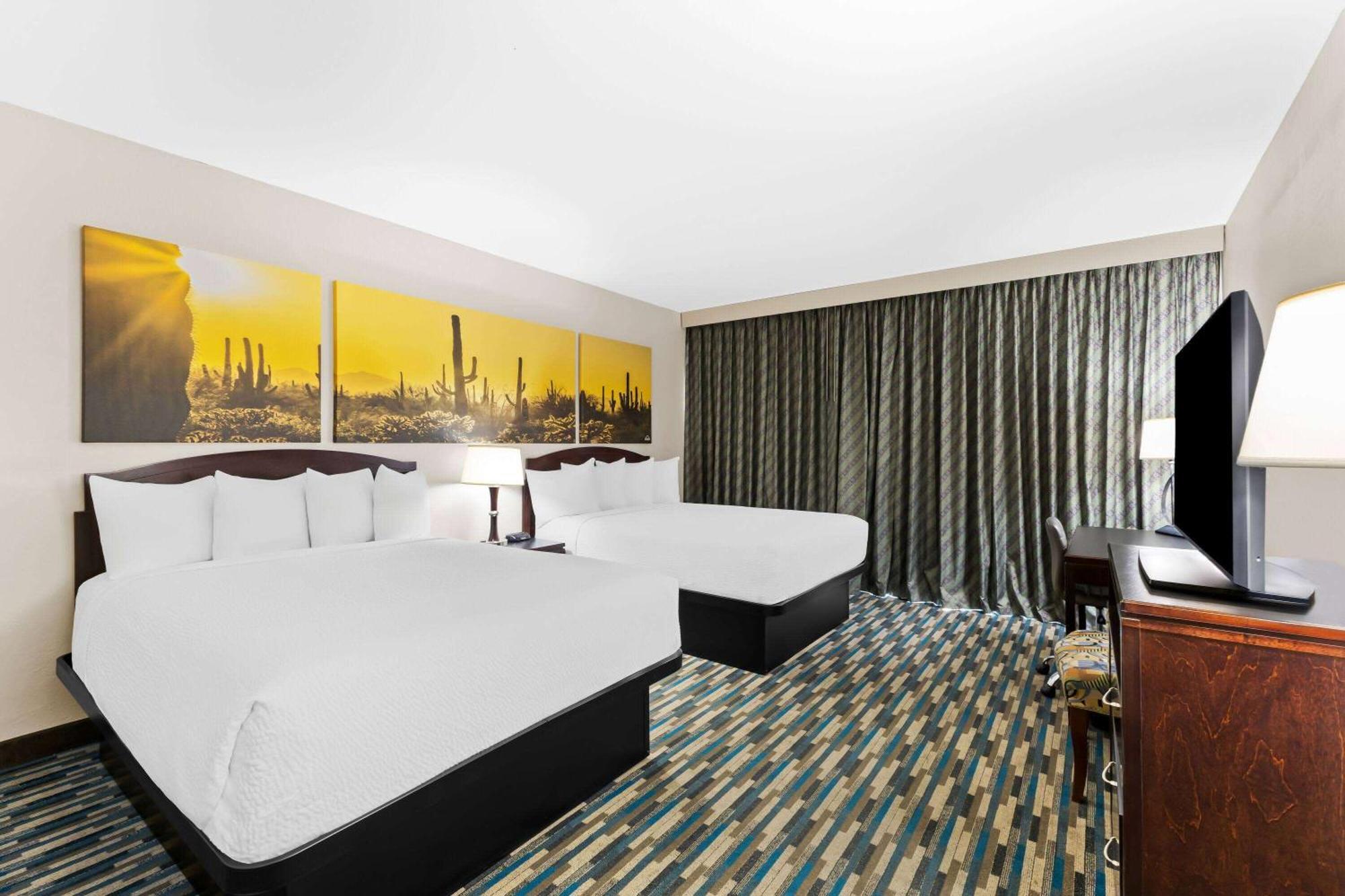 Days Inn & Suites By Wyndham Mesa Near Phoenix Екстер'єр фото